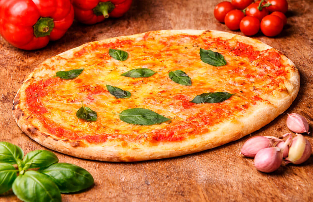 Pizza congelada con salsa y muzzarella: Por unidad.